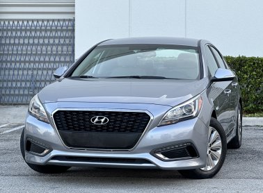 2016 HYUNDAI SONATA HYBRID SE